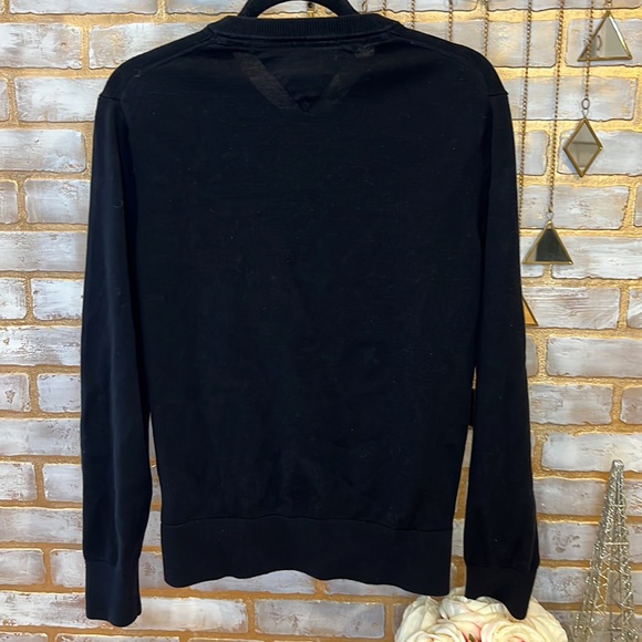 Tommy Hilfiger Black Signature Logo Solid V-Neck Sweater, Men’s Size Medium. - Picture 14 of 16